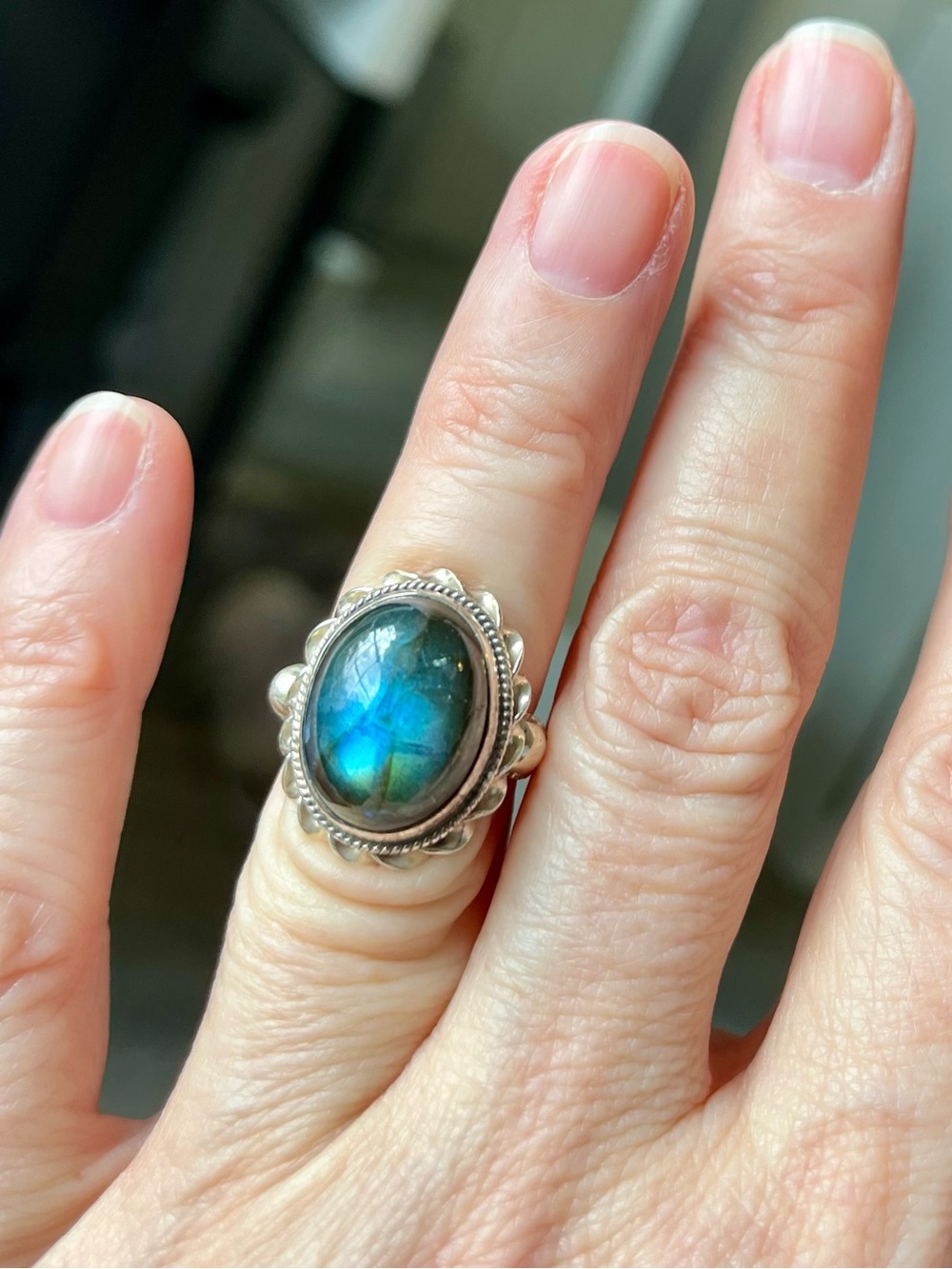 Vintage Labradorite Ring - Picture 3 of 5